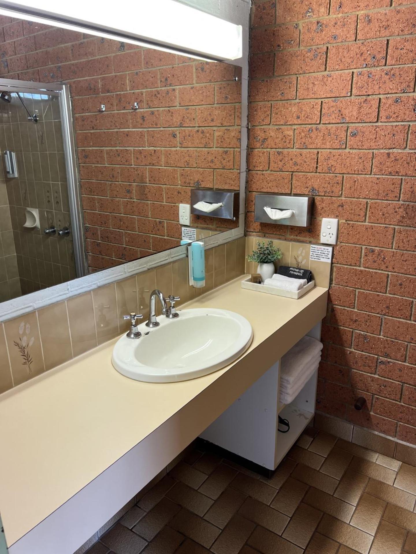 Alexandra Motor Inn Экстерьер фото